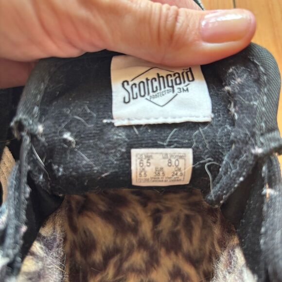 Vans SK8-Hi Fur Lined platform High Tops - Picture 8 of 9